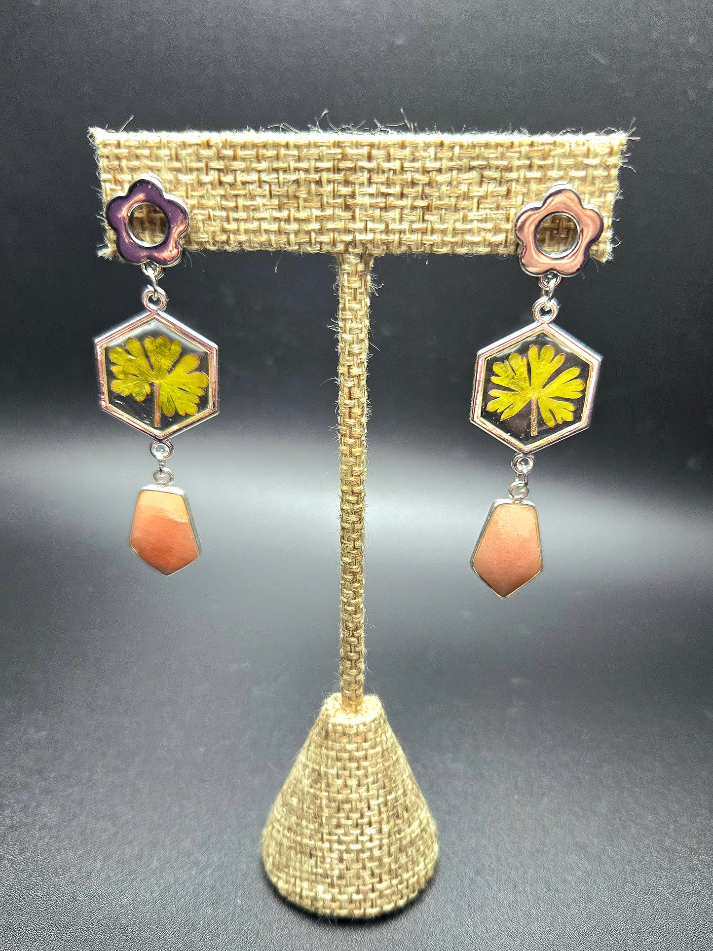 Geometric studs in silver color