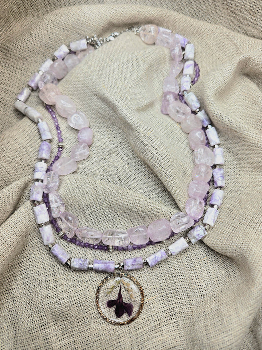 Three tier necklace in purple with silver details